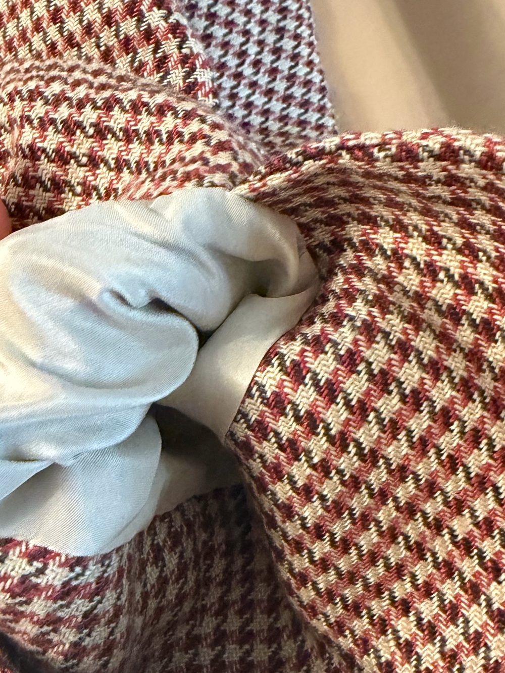 Loro Piana Pink and Tan Houndstooth Blazer Jacket - Picture 5 of 6